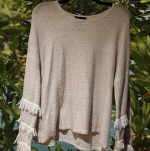 Beautiful Fringe Tan/White Sweater
